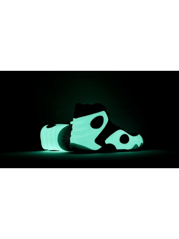 New Fashion Glowing Waterproof LED shoes for Men and Women